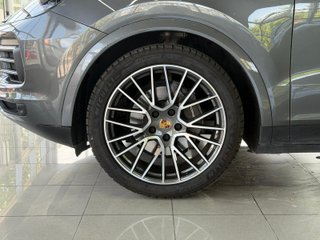Porsche Cayenne 2021