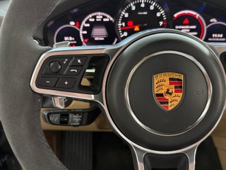 Porsche Cayenne 2021