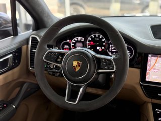Porsche Cayenne 2021