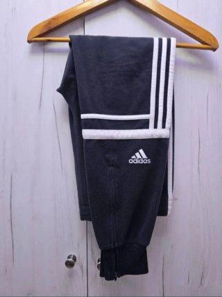 Pantalón chándal Adidas Challenger Negro/Blanco