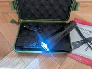 Linterna LED Táctica Militar