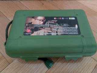 Linterna LED Táctica Militar