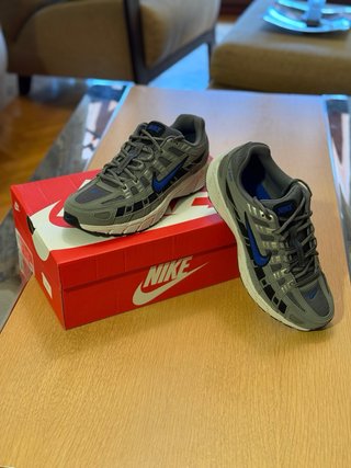 Nike P-6000 Gris Humo/Azul Racer