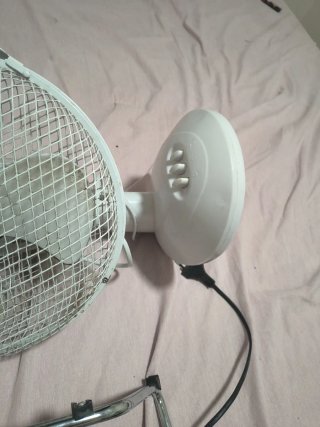 2 ventiladores pequeños