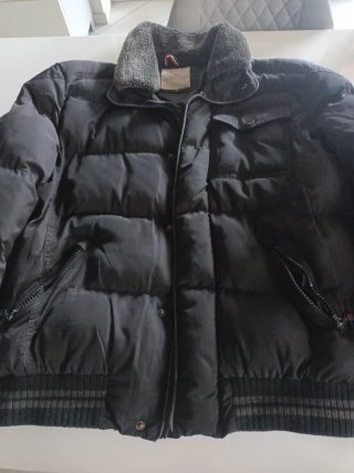 Moncler Giubbotto/Piumino Nero Uomo