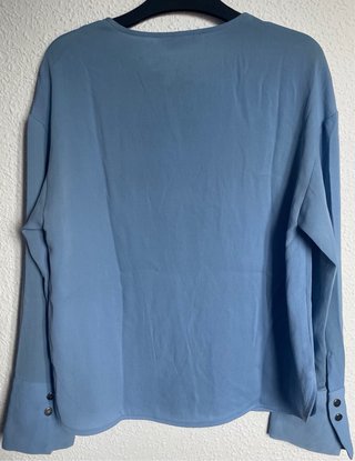 Camisa Mango azul botones hombro