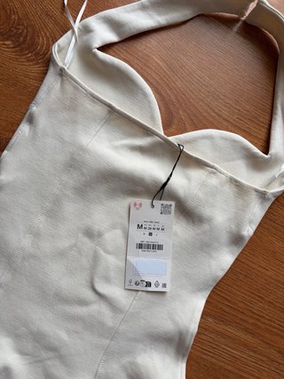Vestido Zara color crema