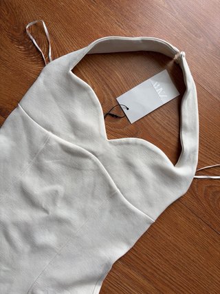 Vestido Zara color crema