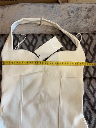 Vestido Zara color crema