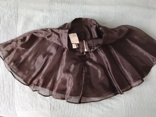 Falda H&M Divided negra de vuelo talla 36. Nueva.