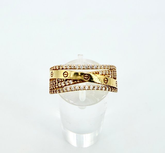 Anillo de oro de 18k circonitas, 3.09 g, T-21.