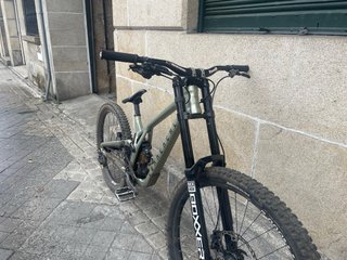 COMMENCAL SUPREME V5