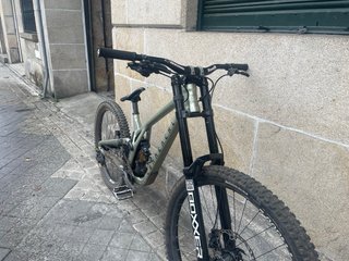 COMMENCAL SUPREME V5