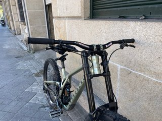 COMMENCAL SUPREME V5