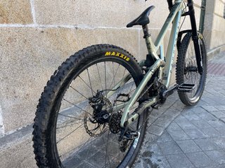 COMMENCAL SUPREME V5