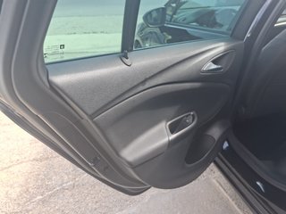 OPEL Astra 1.4T SHT Business Elegance CVT ST 2022