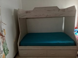 Literas 135 y 90 cm con cajones,sin colchones