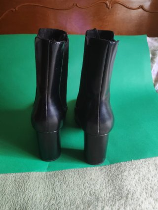 Botas de tacón negras
