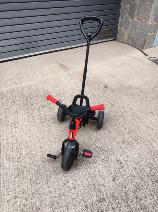 Triciclo Carro con Ruedas