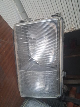 Faros Mercedes