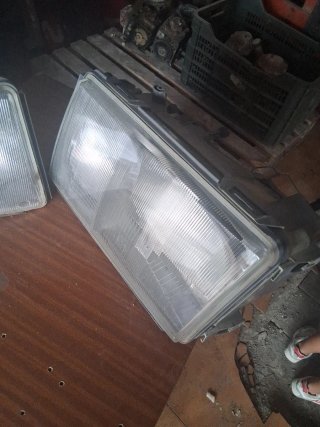 Faros Mercedes