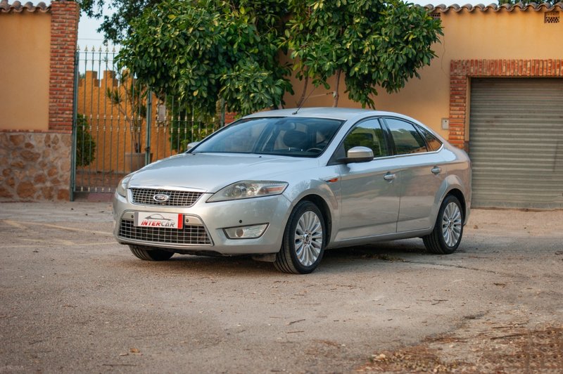 Ford Mondeo 2.0 TDCi Titanium 4p / 5p 2008, foto 4