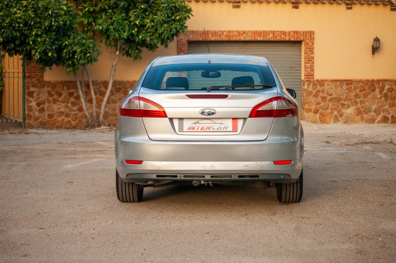 Ford Mondeo 2.0 TDCi Titanium 4p / 5p 2008, foto 8