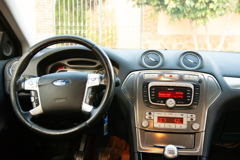 Ford Mondeo 2.0 TDCi Titanium 4p / 5p 2008, foto 11