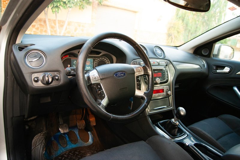 Ford Mondeo 2.0 TDCi Titanium 4p / 5p 2008, foto 13