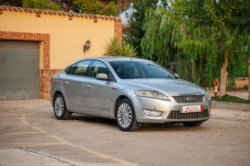Ford Mondeo 2.0 TDCi Titanium 4p / 5p 2008, foto 19