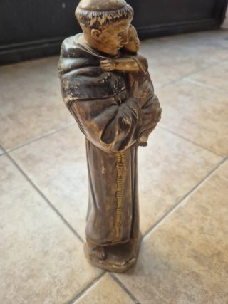Figura de San Antonio de Padua de escayola