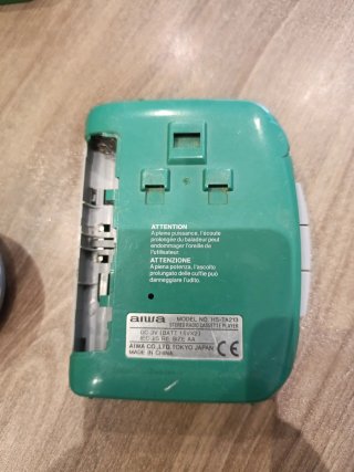 Walkman Aiwa TA213 AM/FM Estéreo