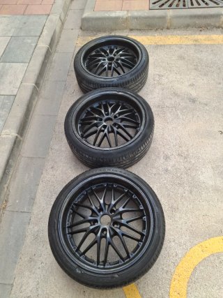 3 Llantas marca Butzi 18 Pulgadas
