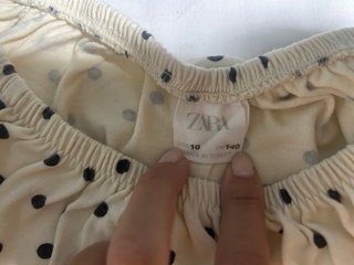 Top Zara lunares beige y negro talla única