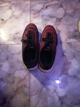 Nike Zapatillas Deportivas Rojas y Negras