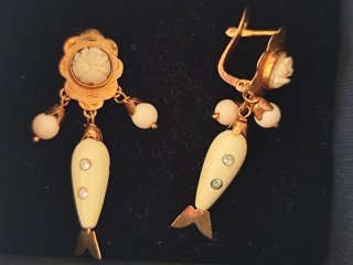 Pendientes oro 18k coral y perlas