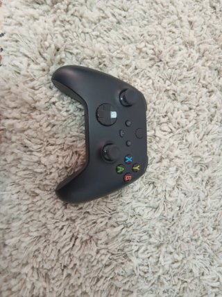 Xbox Series X 1TB + 2 Controles.