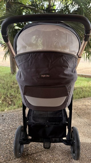 Inglesina Aptica 2024 Gris - Poco Uso