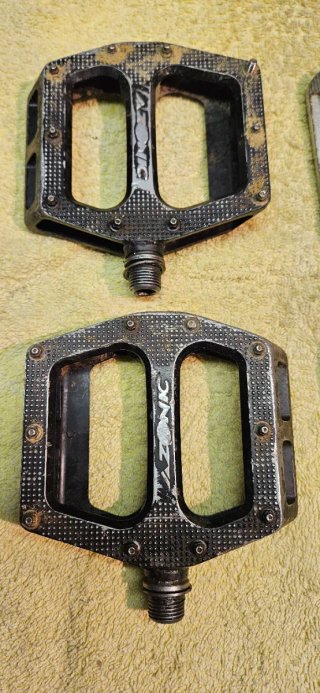 Varie coppie pedali mtb Flat e Spd