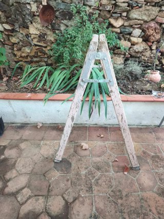 Escalera de Madera Antigua