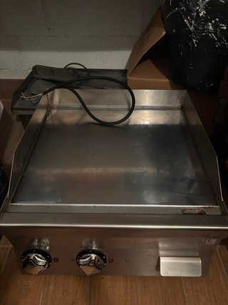 Plancha profesional eléctrica Mareno FT66E