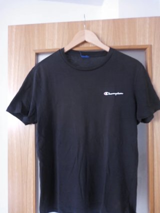 Camiseta Champion Negra
