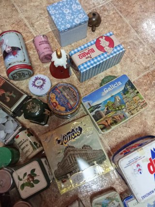 Lote de latas antiguas decorativas