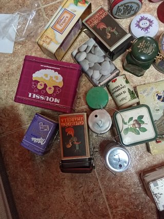 Lote de latas antiguas decorativas