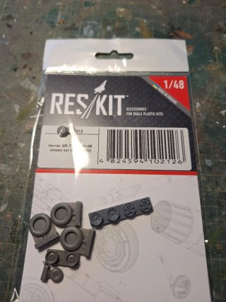 Res Kit Ruedas Harrier GR.7/AV-8B 1/48