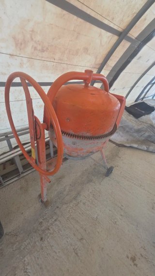 Hormigonera 140 Litros