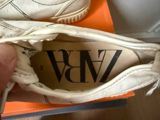 Zapatillas Zara tela beige