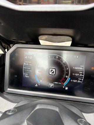 Yamaha TMAX 560 Negra