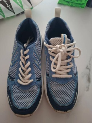 Zapatillas Hummel Azul y Blanco