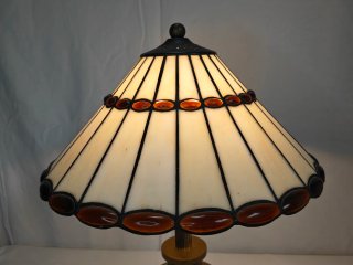 Lampada da tavolo stile Liberty